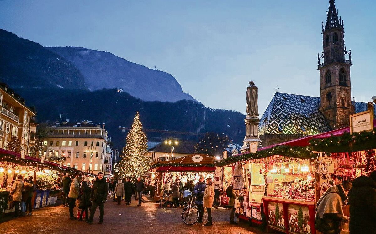 Der Weihnachtsmarkt Bozen gilt als der grösste Weihnachtsmarkt in ganz Italien.