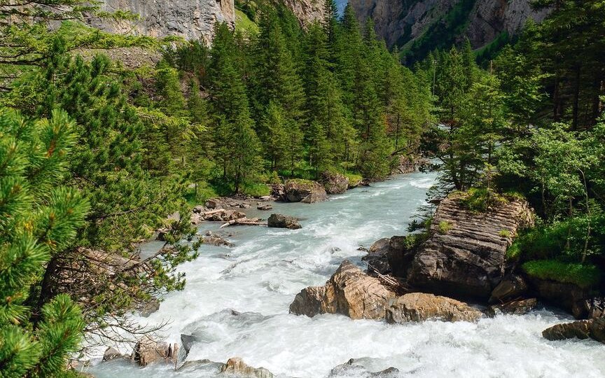 Die Kander – «die Glänzende» – entspringt im wildromantischen Gasterntal.
