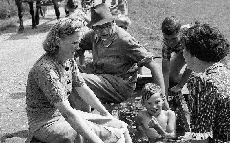 Die Zurzacher Bevölkerung entdeckte 1955 ihre Glaubersalz-Quellen.