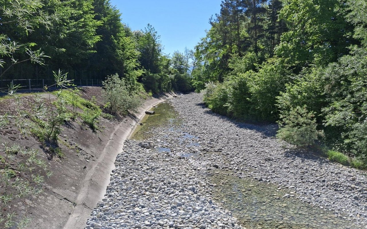 Die Chli Aa bei Lachen (SZ) führte am 23. Mai 2026 nur wenig Wasser.