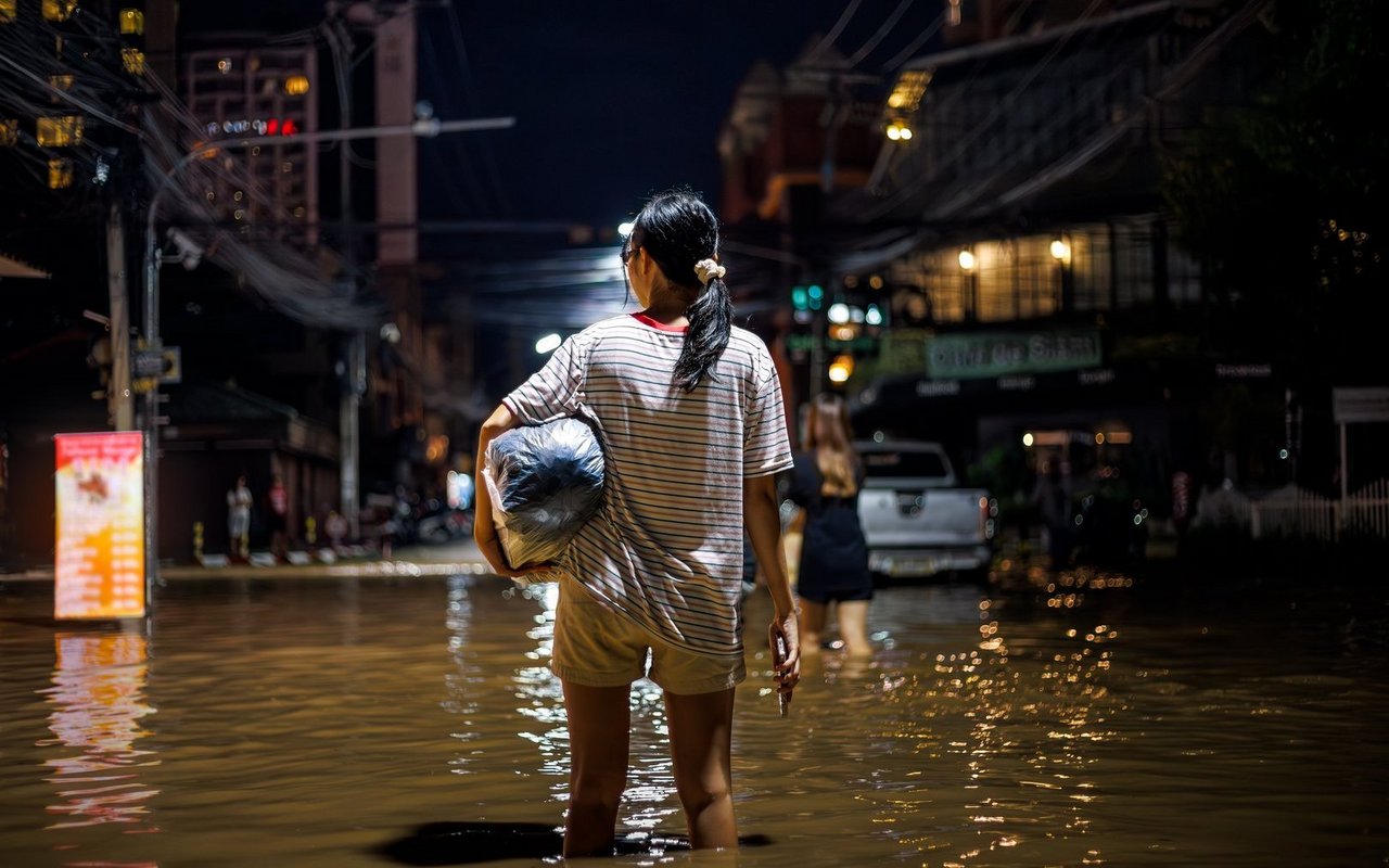 Im Jahr 2024 wurden rund 45,8 Millionen Menschen aufgrund von Naturkatastrophen aus ihrer Heimat vertrieben – 19,1 Millionen durch Überschwemmungen.