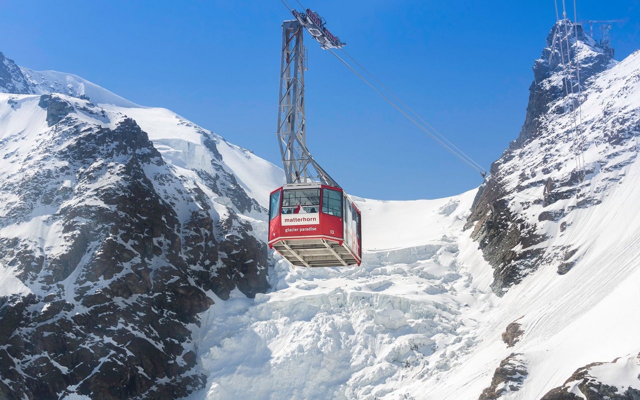 Mit dem Matterhorn Glacier Ride geht es zur höchstgelegenen Bergstation Europas. 