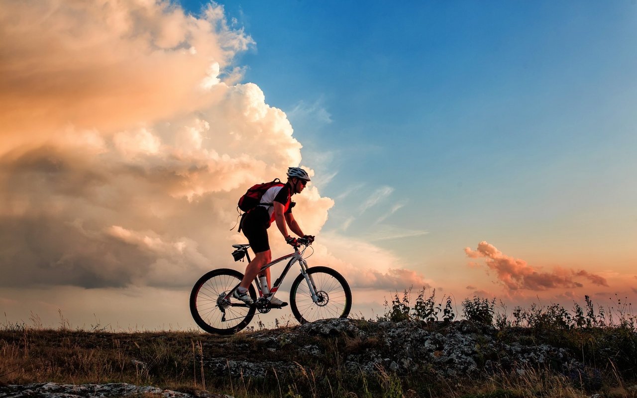 Die Schweiz bietet Mountainbike-Routen in allen Schwierigkeitsklassen in herrlichen Landschaften. 