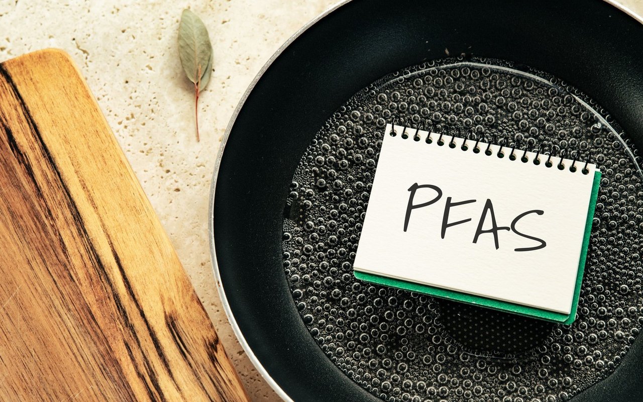 PFAS befinden sich in vielen Alltagsgegenständen.