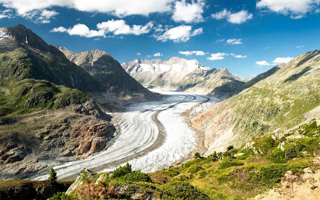 Die Gletscherinitiative forderte Massnahmen im Kampf gegen die Klimaerwärmung. Die Alpenregionen bekommen die klimatischen Veränderungen durch den Rückgang der Gletscher und des Permafrosts immer mehr zu spüren. 