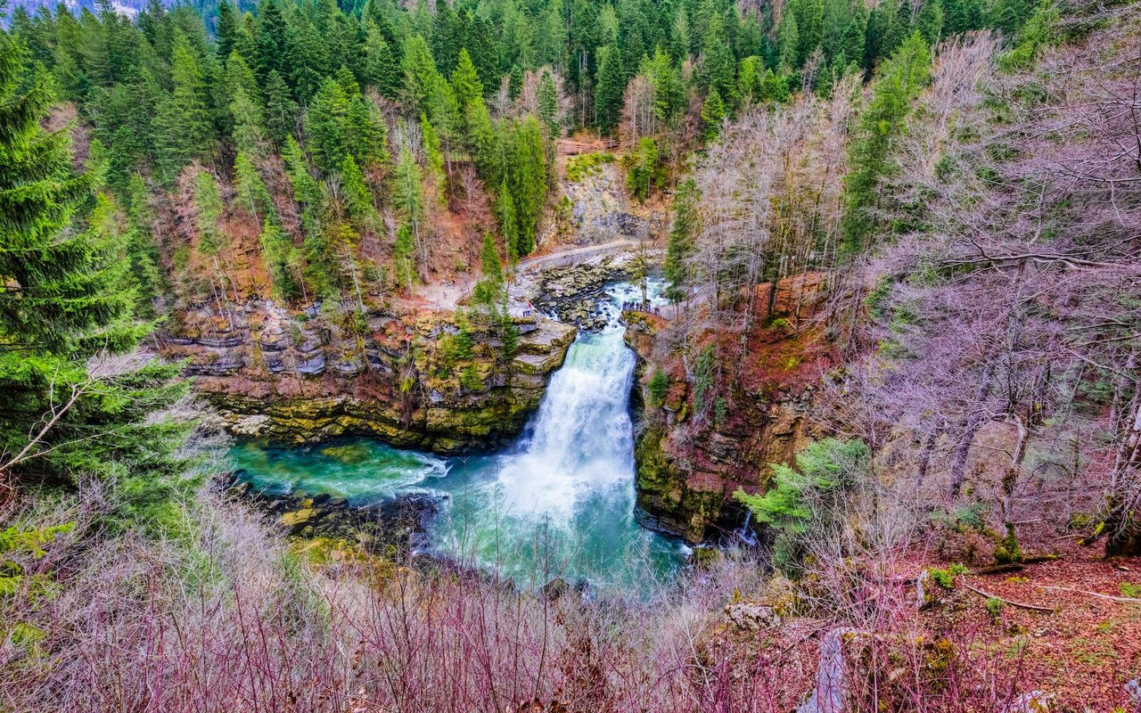 Der Saute du Doubs liegt auf der Grenze zwischen der Schweiz und Frankreich.