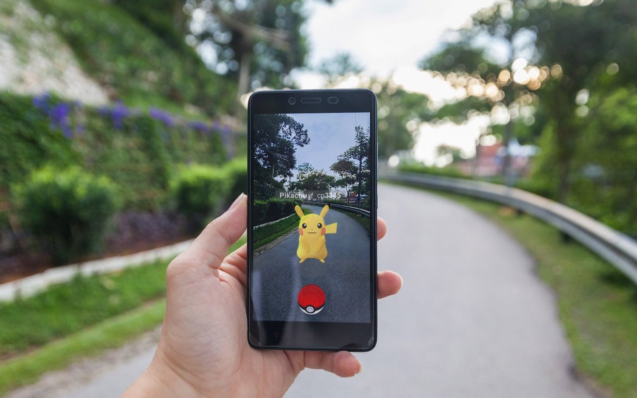 Games wie Pokémon GO sorgten dafür, dass Leute vor die Haustüre gehen. Allerdings nicht, um die Natur zu geniessen. 