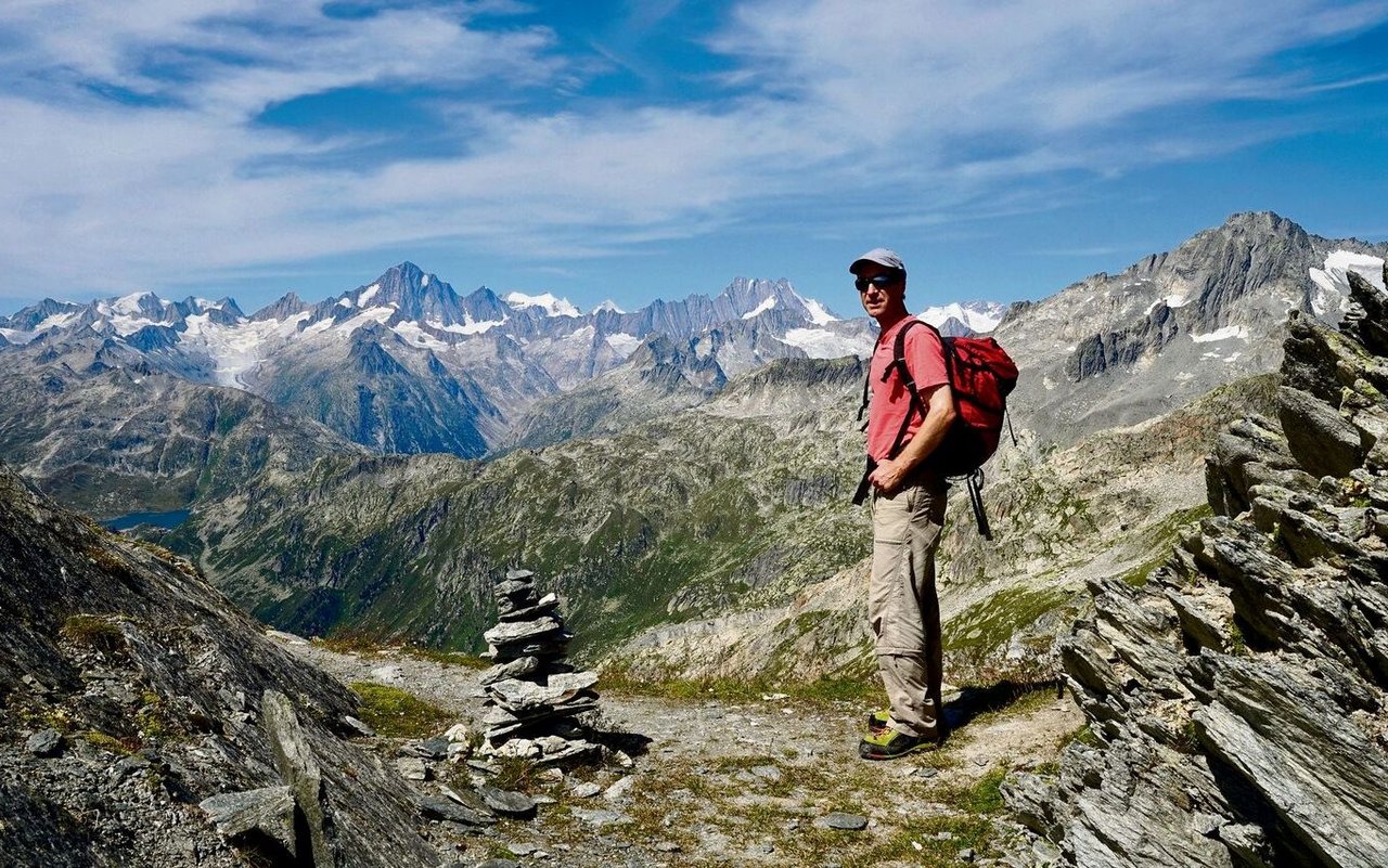 Tiefblick vom Chli Furkahorn zum
Rhonegletscher.