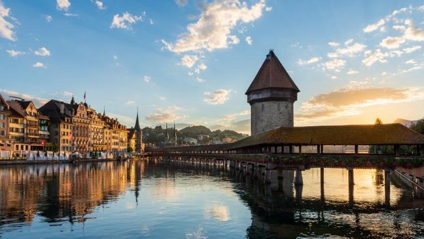 Luzern mit Kappelbrücke und Reuss