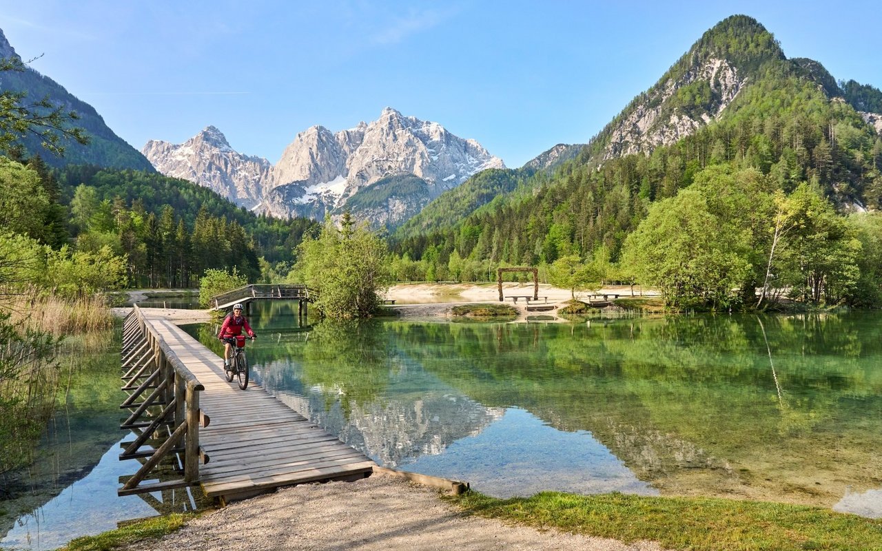 Velofahren in der abwechslungsreichen Landschaft Sloweniens ist ein Highlight. 