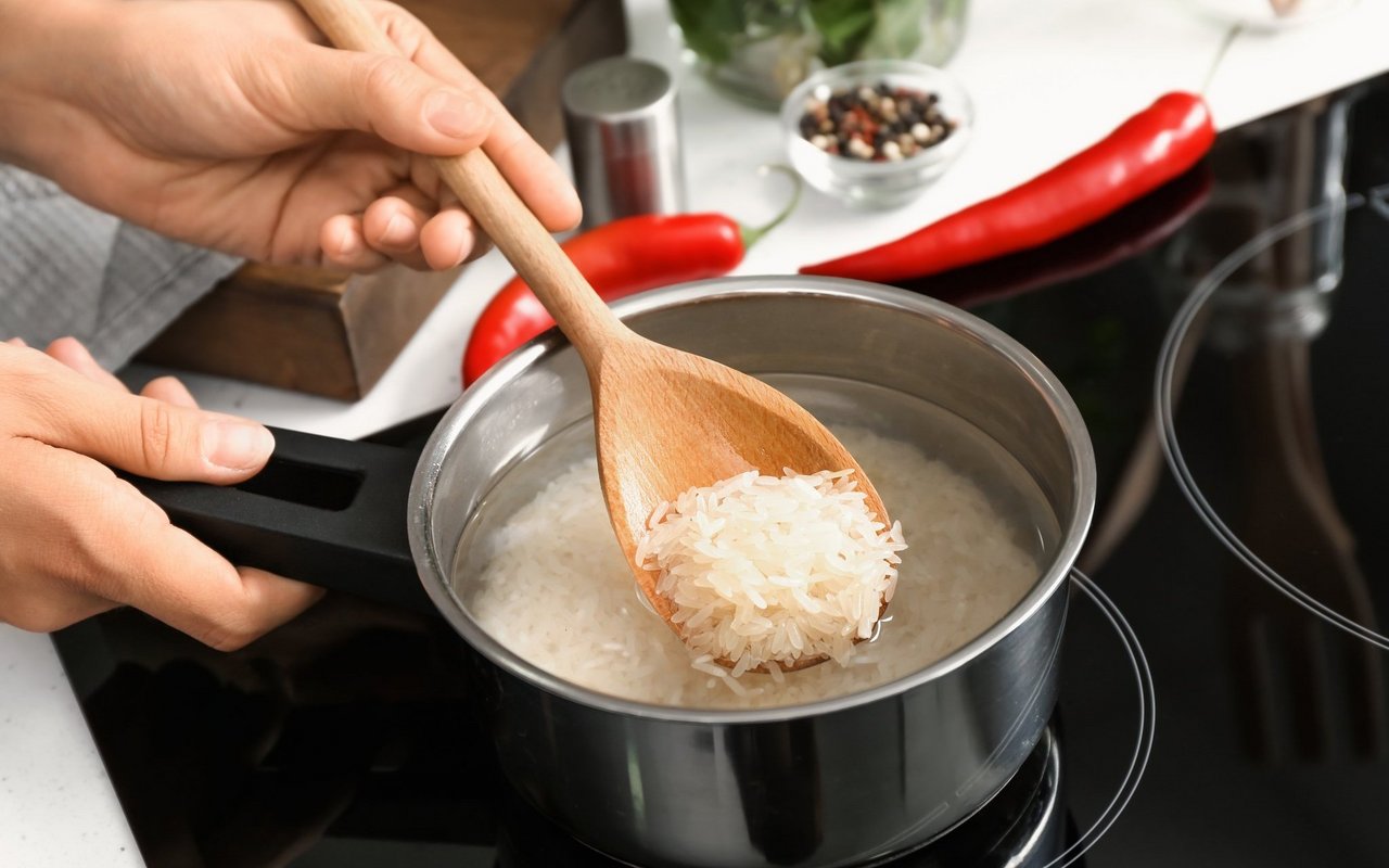 Sogar beim Kochen von Reis können Teebeutel wiederverwendet werden. 