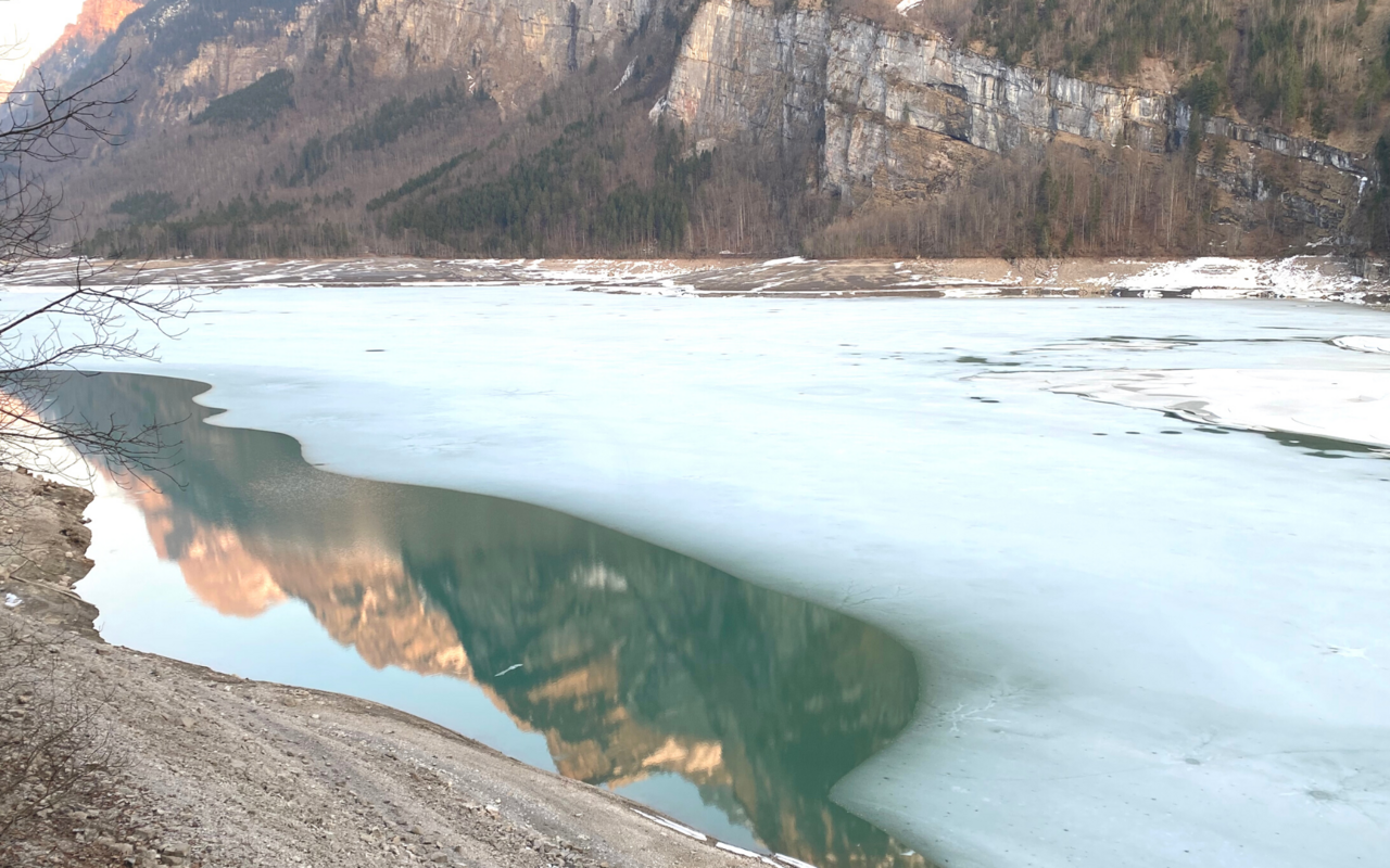 Dünne Eisschichten können trügerisch sein. 