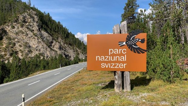 Eingangsschild des Schweizerischen Nationalparks