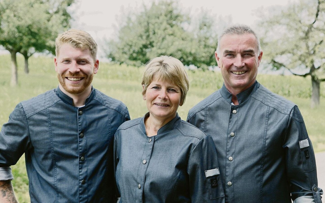 Silvan, Rosmarie und Felix Näf (von links) betreiben Kani-Swiss gemeinsam als Familienunternehmen.