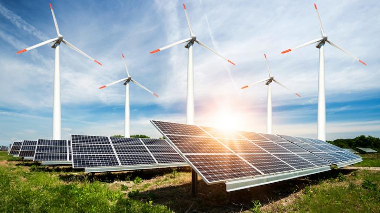Die Erzeugung von Energie aus erneuerbaren Quellen ist Schwankungen unterworfen. Eine «Rekordernte» gab es indes bei Strom aus Sonnenenergie.