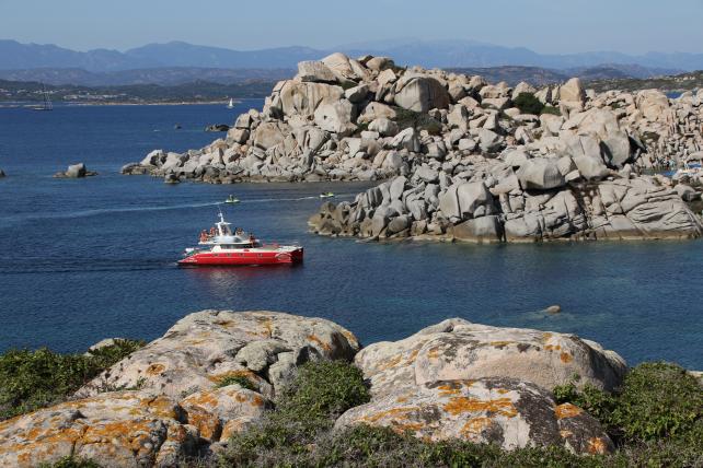 Von Sardinien kann man über den Lavezzi-Archipel nach Korsika blicken.