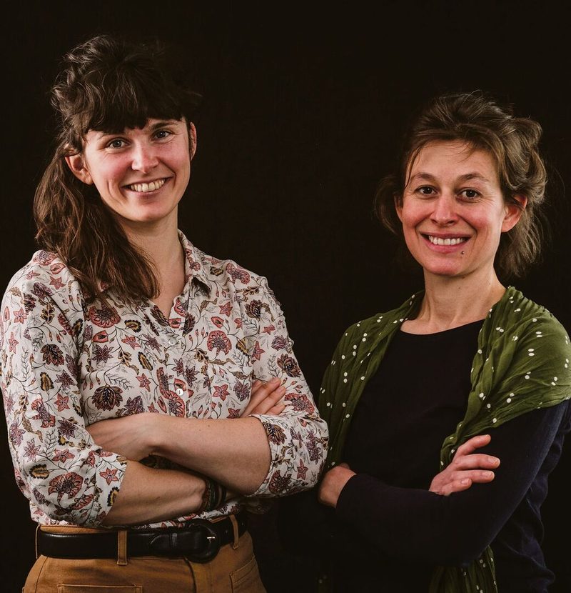 Delphine Piccot (links) und Sophie Hodel leiten die Anlaufstelle für ausser-familiäre Hofübergaben.
