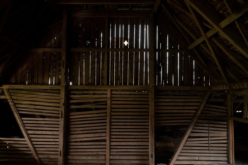 Die «Schlössli-Schüür»: Ein Leuchtturmprojekt aus Kork und Lehm