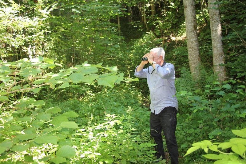 Hanspeter Latour zeigt seinen Naturgarten