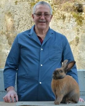 Thüringerkaninchen-Züchterklub-Präsident Hansruedi Röthlisberger