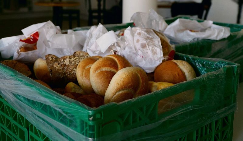 Nach der Ausgabe der gesammelten Lebensmittel bleibt oft kein Brot mehr übrig.