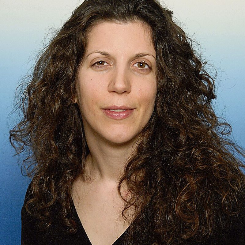 Dr. Kathrin Streit leitet das Projekt «Testpflanzungen zukunftsfähiger Baumarten».