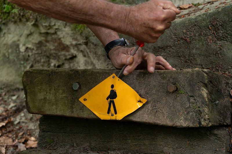 Freiwillige Wanderwegpflege: Unterwegs mit Bernhard Blaser